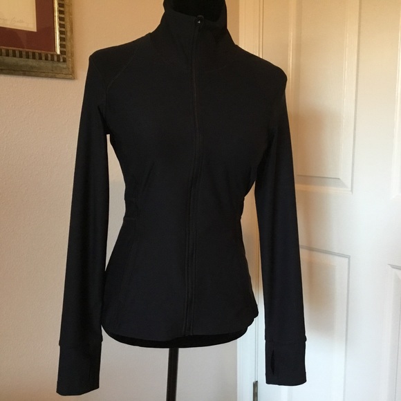 Apana Peplum Activewear Black Jacket - Picture 4 of 12